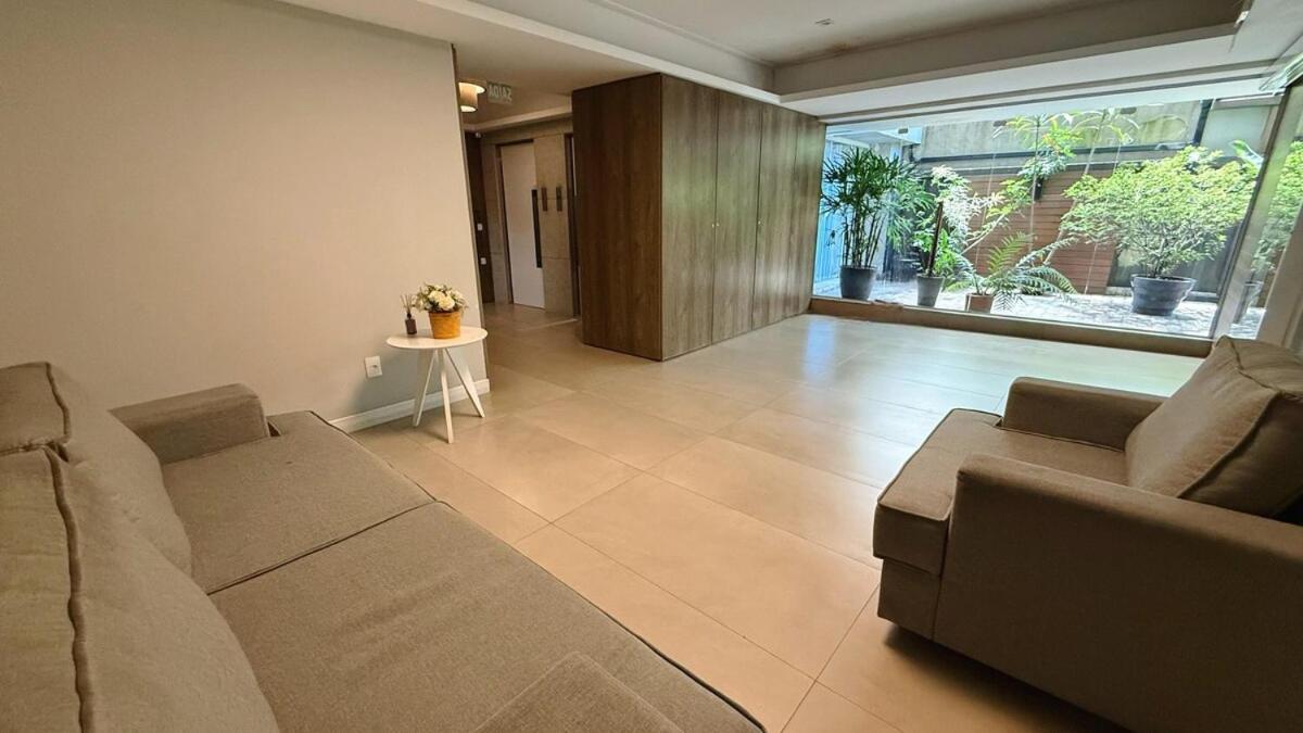 Conforto No Centro Perto Beira-mar E Praias Apartamento Florianopolis